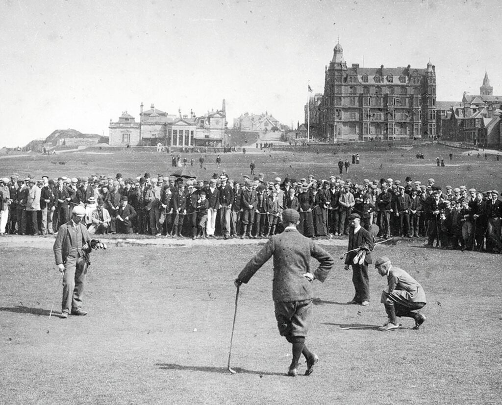 public domain sourced / access rights from Bill Waterson / Alamy Stock Photo