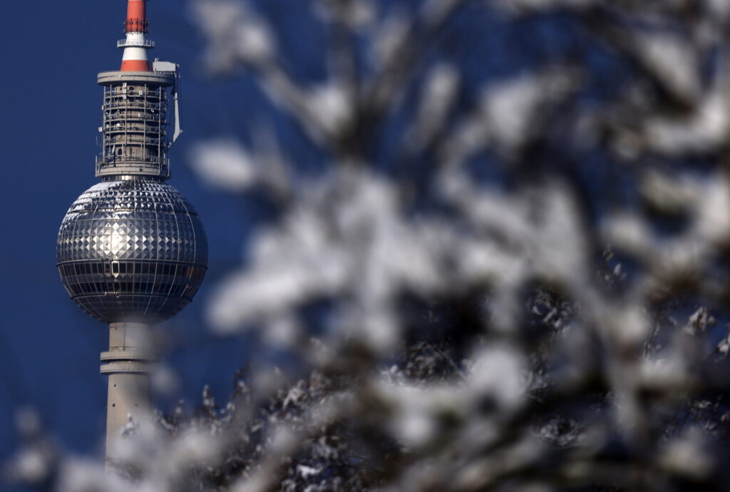 HANNIBAL HANSCHKE / KEYSTONE