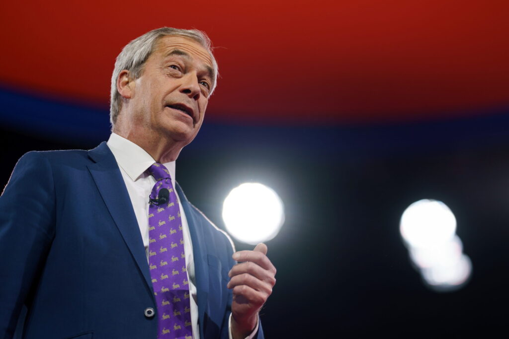 WILL OLIVER / POOL / KEYSTONE