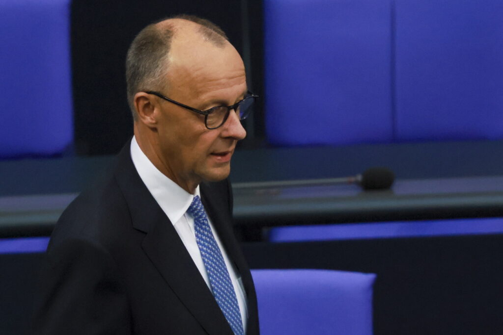 HANNIBAL HANSCHKE / KEYSTONE