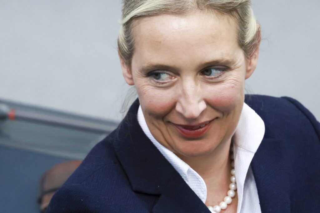 HANNIBAL HANSCHKE / KEYSTONE