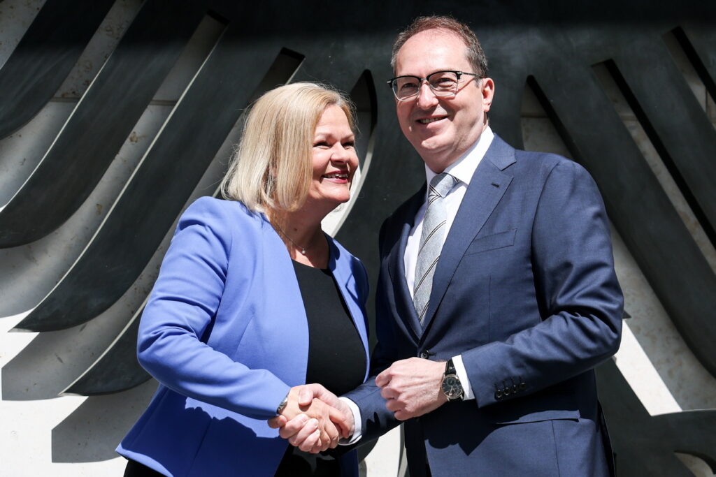 FILIP SINGER / KEYSTONE