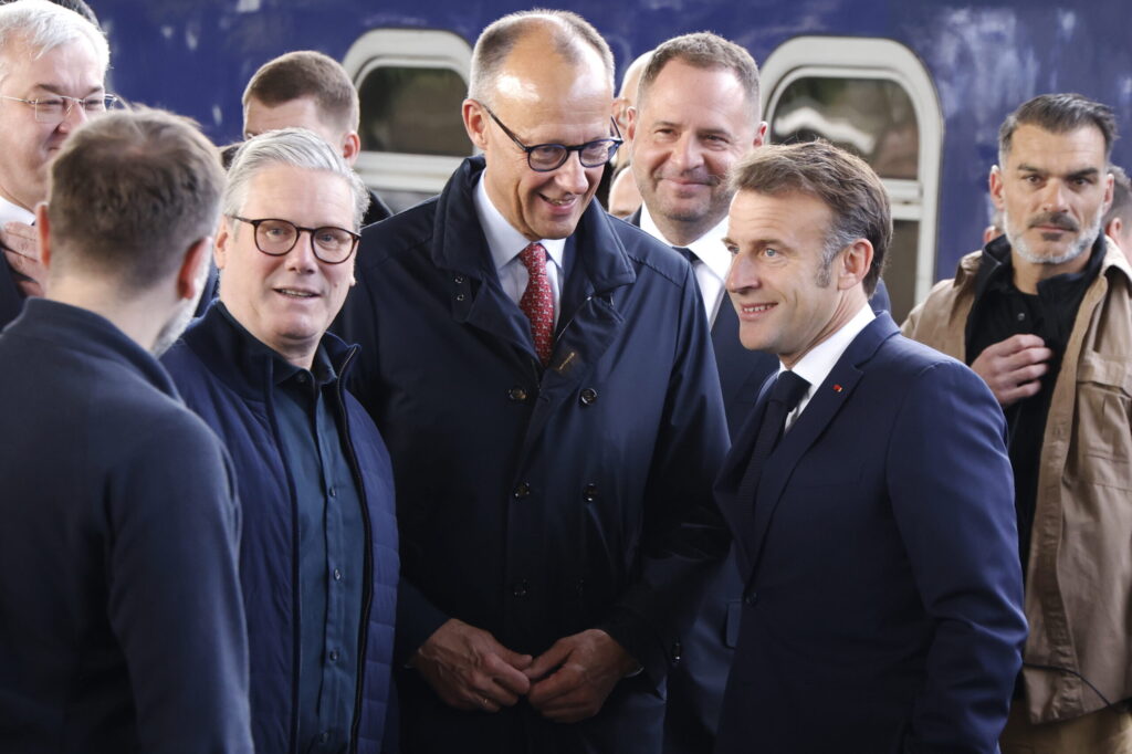 LUDOVIC MARIN / POOL / KEYSTONE