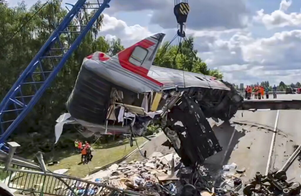 RUSSIAN EMERGENCIES MINISTRY HAN / KEYSTONE