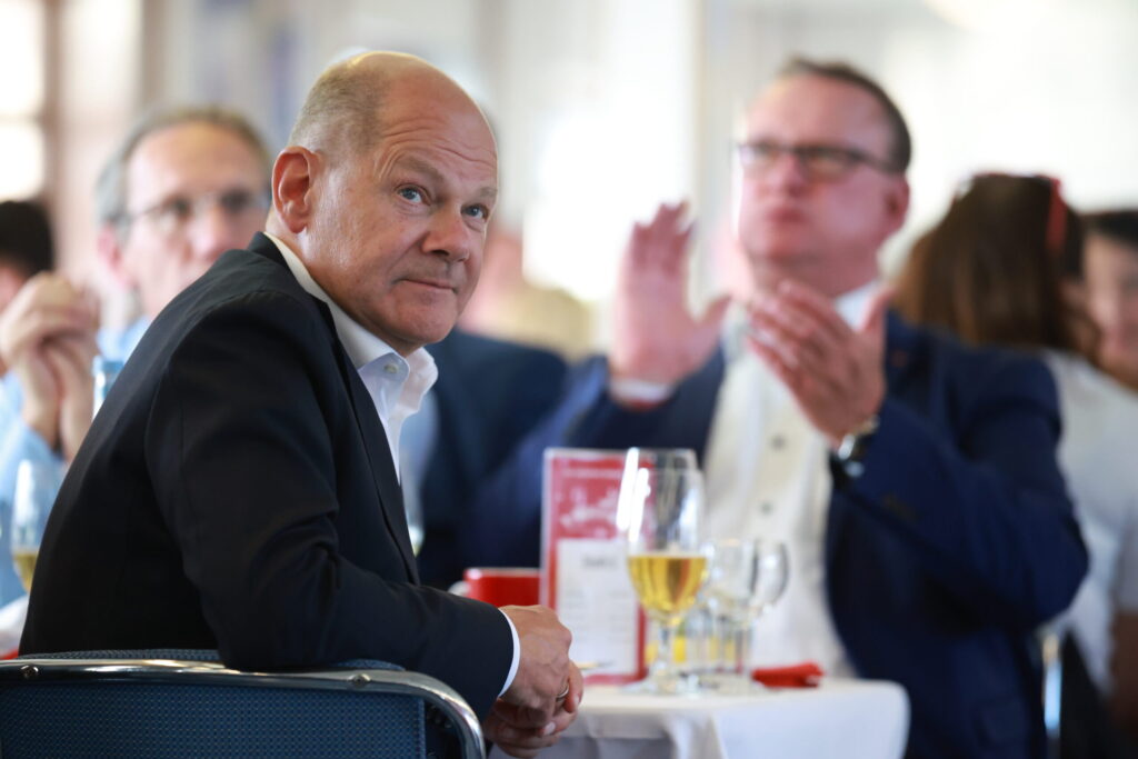 CLEMENS BILAN / POOL / KEYSTONE