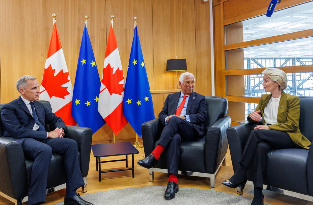 OLIVIER MATTHYS / POOL / KEYSTONE