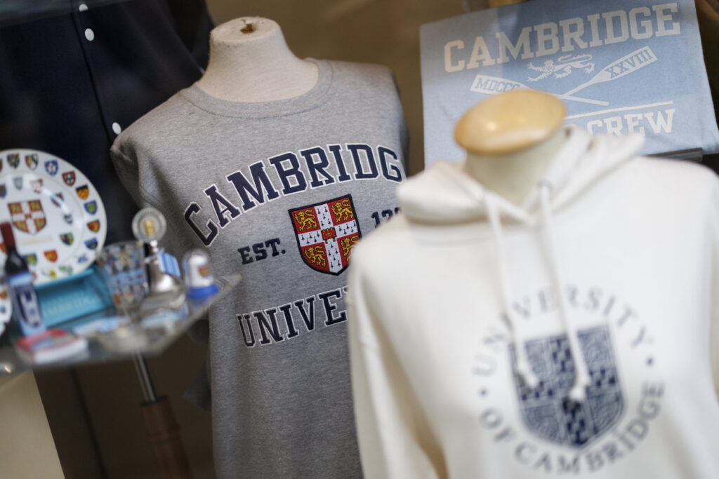 TOLGA AKMEN / KEYSTONE