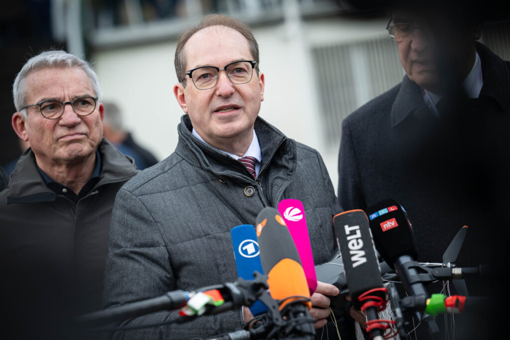 SINA SCHULDT / KEYSTONE