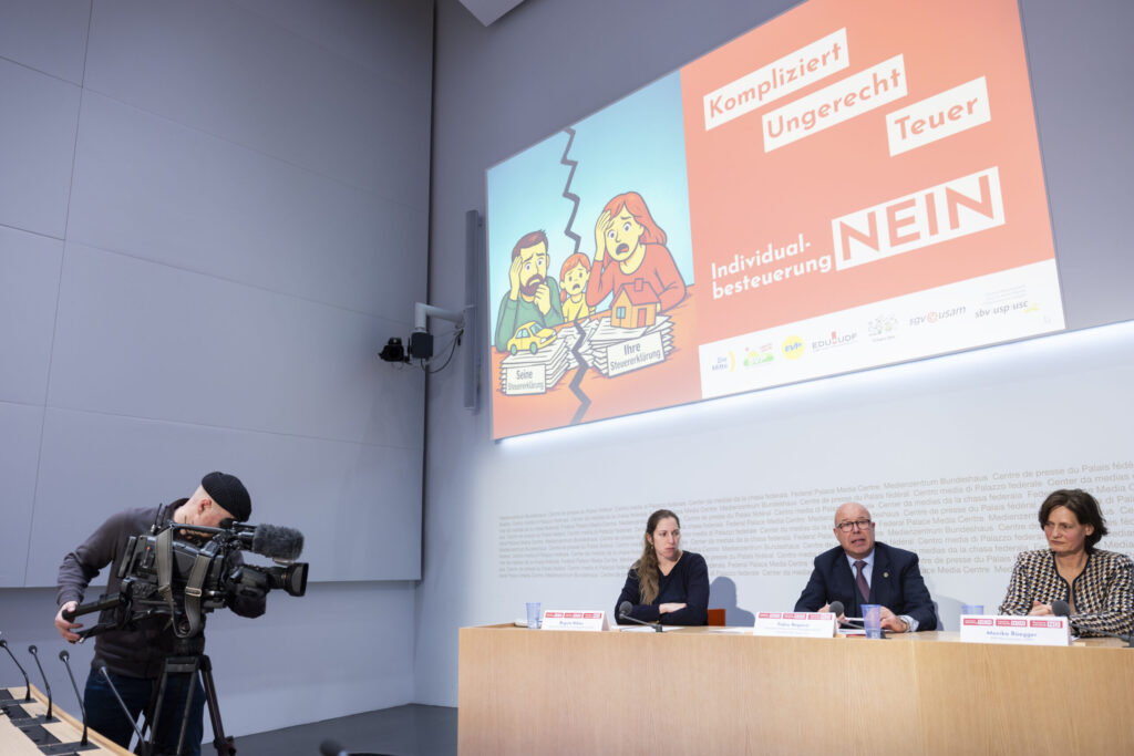 © KEYSTONE / PETER KLAUNZER