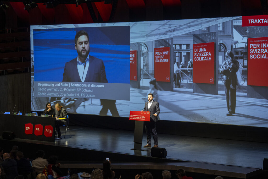 © KEYSTONE / PETER SCHNEIDER