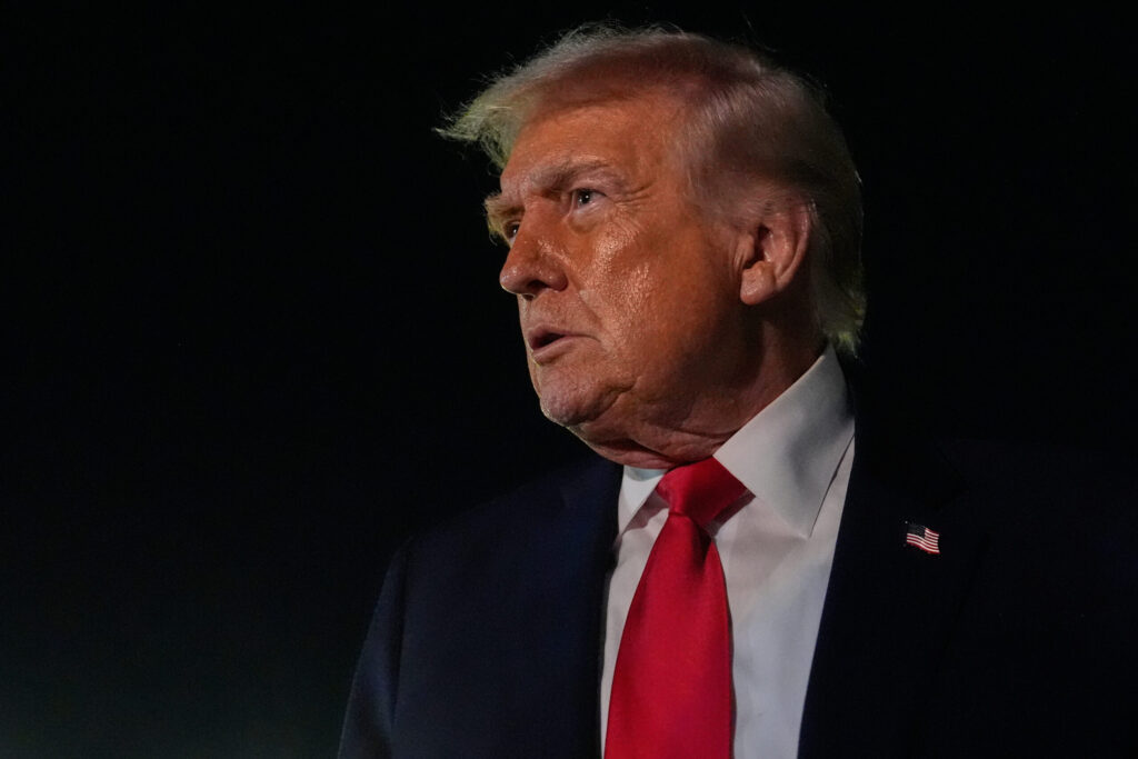 Trumps versprochene Hilfe für das iranische Volk ist aktuell kein Thema mehr. «Die Lage scheint sich beruhigt zu haben», sagt US-Finanzminister Bessent zur Weltwoche. Das Regime habe «800 öffentliche Hinrichtungen abgesagt»