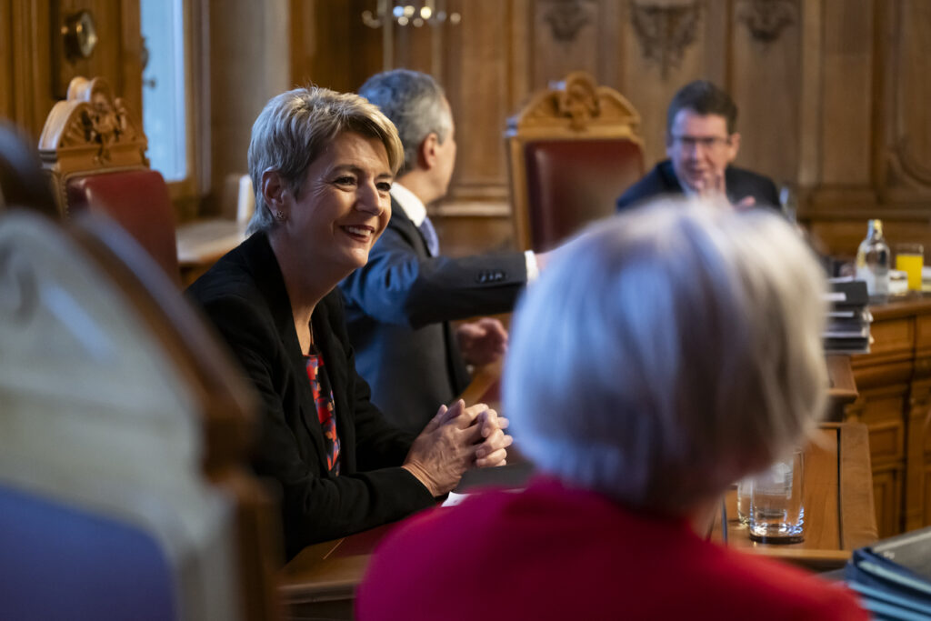 Innerlich bereits zurückgetreten? Karin Keller-Sutter kämpft nicht mehr gegen die Konzernverantwortungsinitiative und lässt Beat Jans einfach gewähren