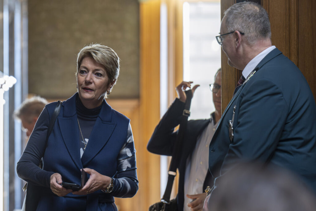 Grok-Affäre: Wie Keller-Sutter mit einer Strafanzeige den Bundesratskurs gegenüber Washington durchkreuzt