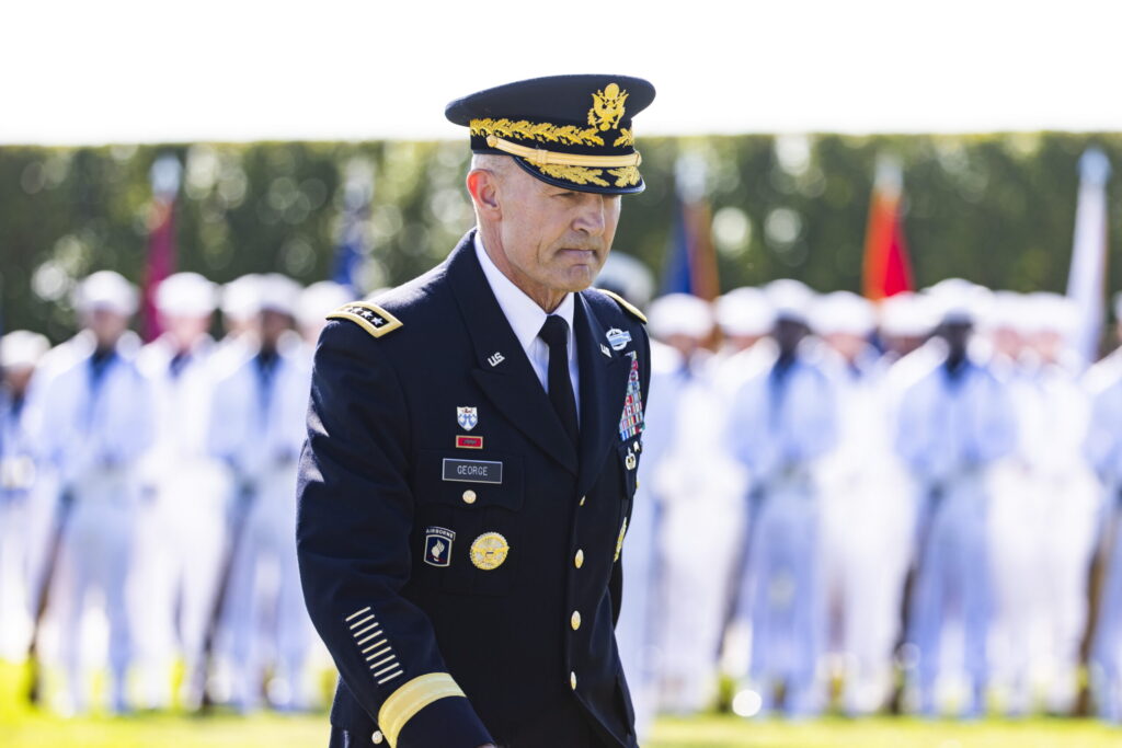 Abschiedsmail wird öffentlich: Von Pete Hegseth entlassener US-General fordert klare Führung im Militär