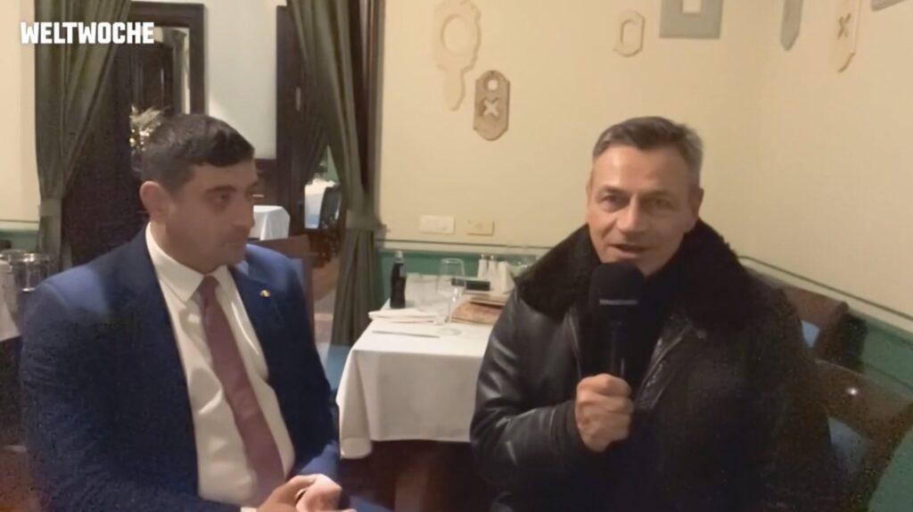 «Staatsstreich ist im Gang»: Rumäniens Oppositionsführer George Simion über die Absage der Präsidentschafts-Wahl. Es gebe «keine Beweise» für eine Einmischung von Russland oder China, sagt der Chef der konservativen AUR. Man müsse das System friedlich «wie Gandhi» zu Fall bringen